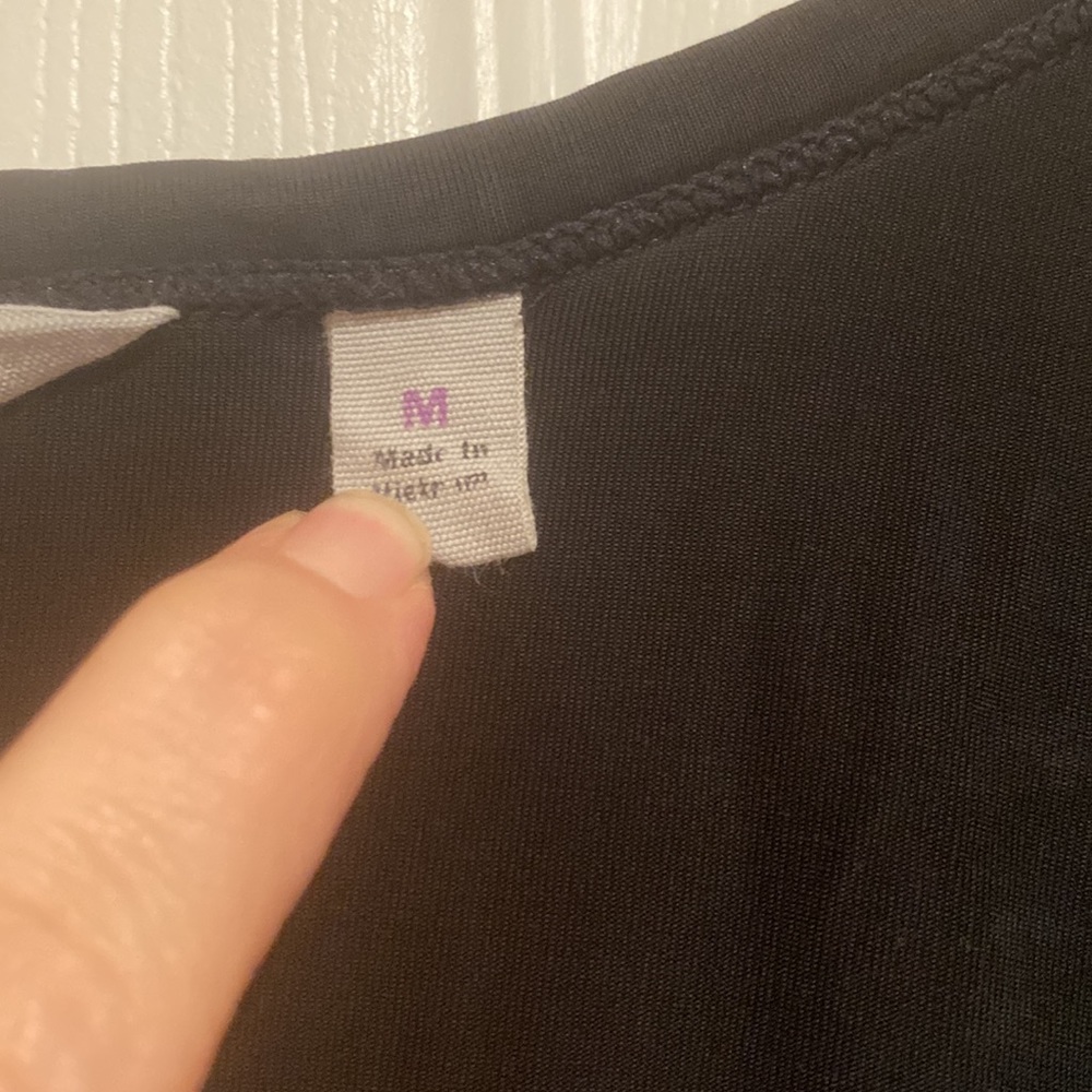 Used Condition Athleta Top - Picture 3 of 6